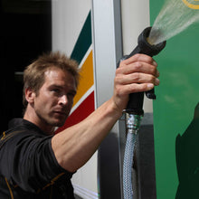 Load image into Gallery viewer, Washdown Gun in Rubber Cover, Brass (V9324)